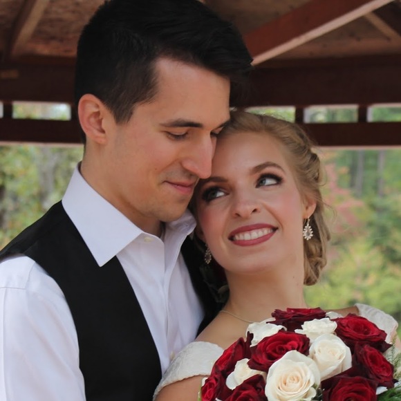 Meet your Posher, Sarah - Picture 1 of 1